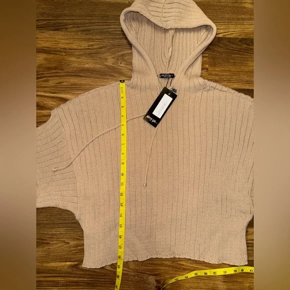 NASTY GAL Women’s Hooded Knit Cropped Sweater size M - Picture 9 of 11
